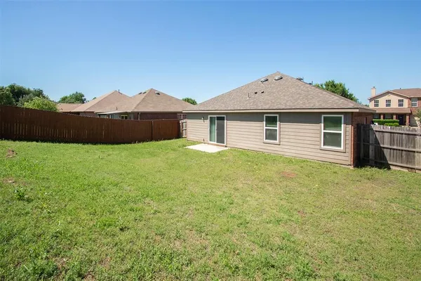 $1,495 | 1423 Swan Ridge Drive, Sherman, TX 75092