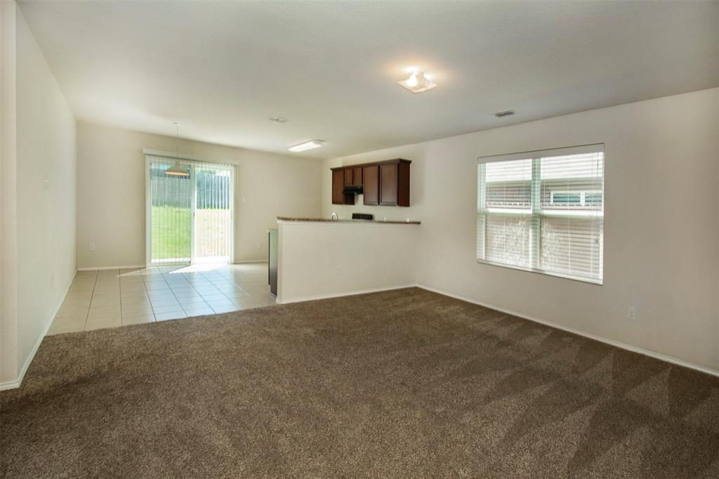 1423 Swan Ridge Drive Sherman, TX 75092 - Photo 3 of 21