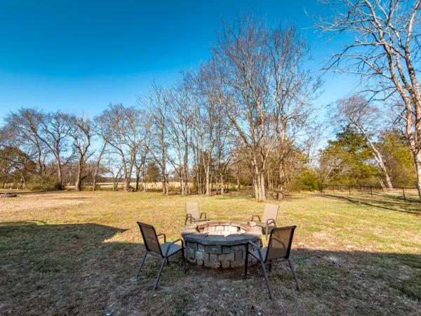 $395,000 | 1122 Thompson Farms Street, Lascassas, TN 37085