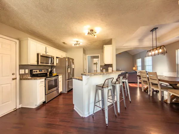 $395,000 | 1122 Thompson Farms Street, Lascassas, TN 37085