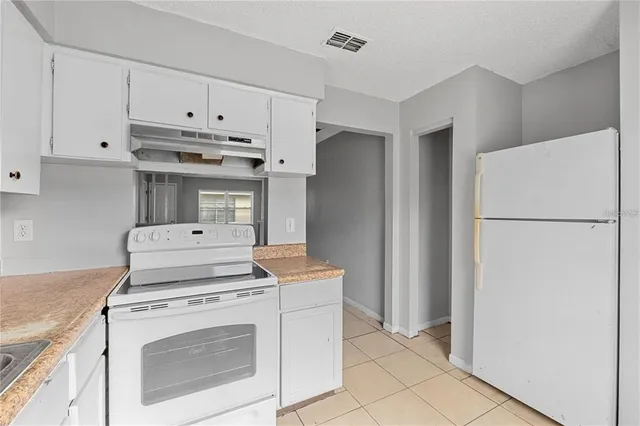 $409,900 | 2502 Chestnut Woods Drive, Lakeland, FL 33815