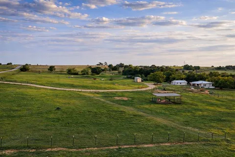 $460,000 | 3365 Farm To Market Road 730 North, Decatur, TX 76234
