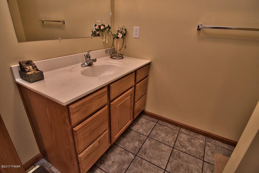 2712 Boulder Road Lake Ariel, PA 18436 - Photo 14 of 69