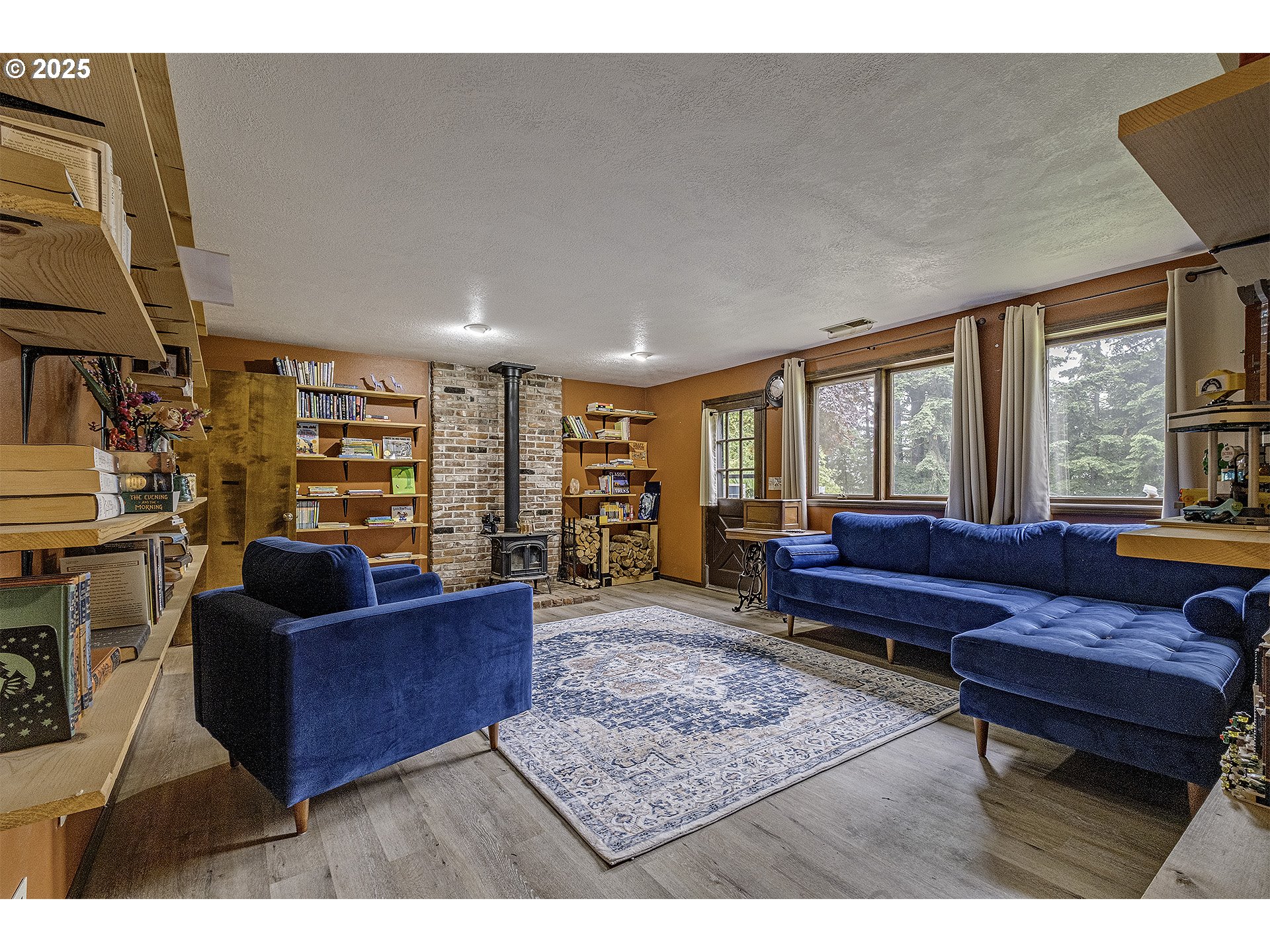 21445 Southwest Ornduff Road Hillsboro, OR 97123 - Photo 12 of 35 Gallery Image 12