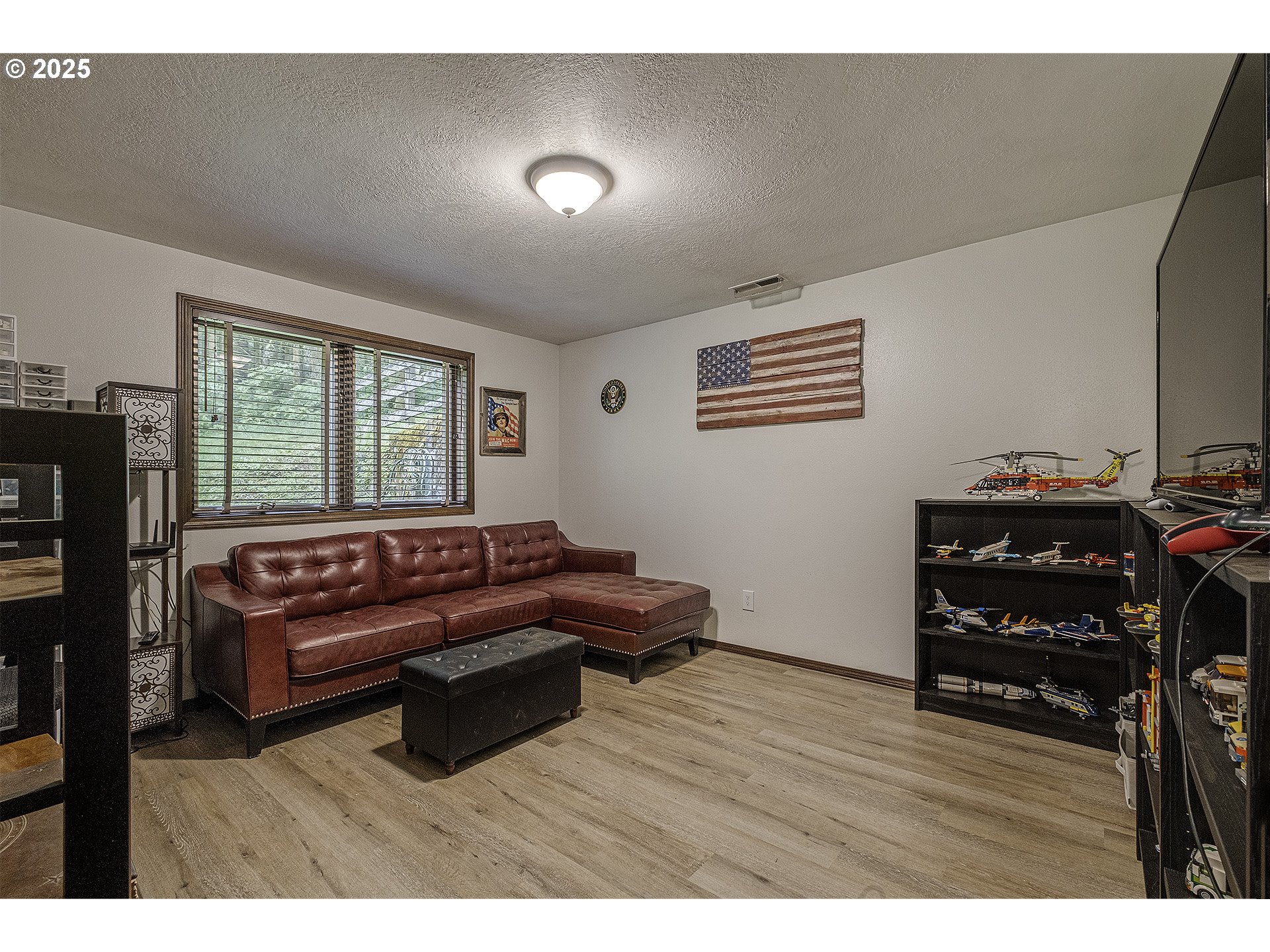 21445 Southwest Ornduff Road Hillsboro, OR 97123 - Photo 14 of 35 Gallery Image 14