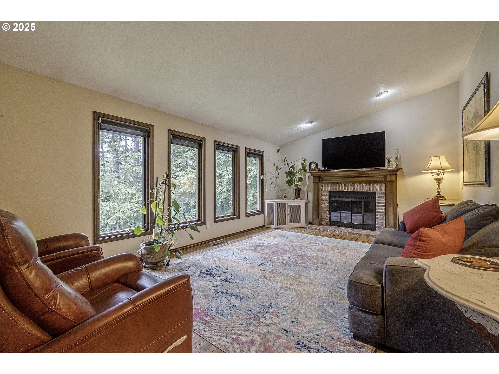 21445 Southwest Ornduff Road Hillsboro, OR 97123 - Photo 2 of 35 Gallery Image 2