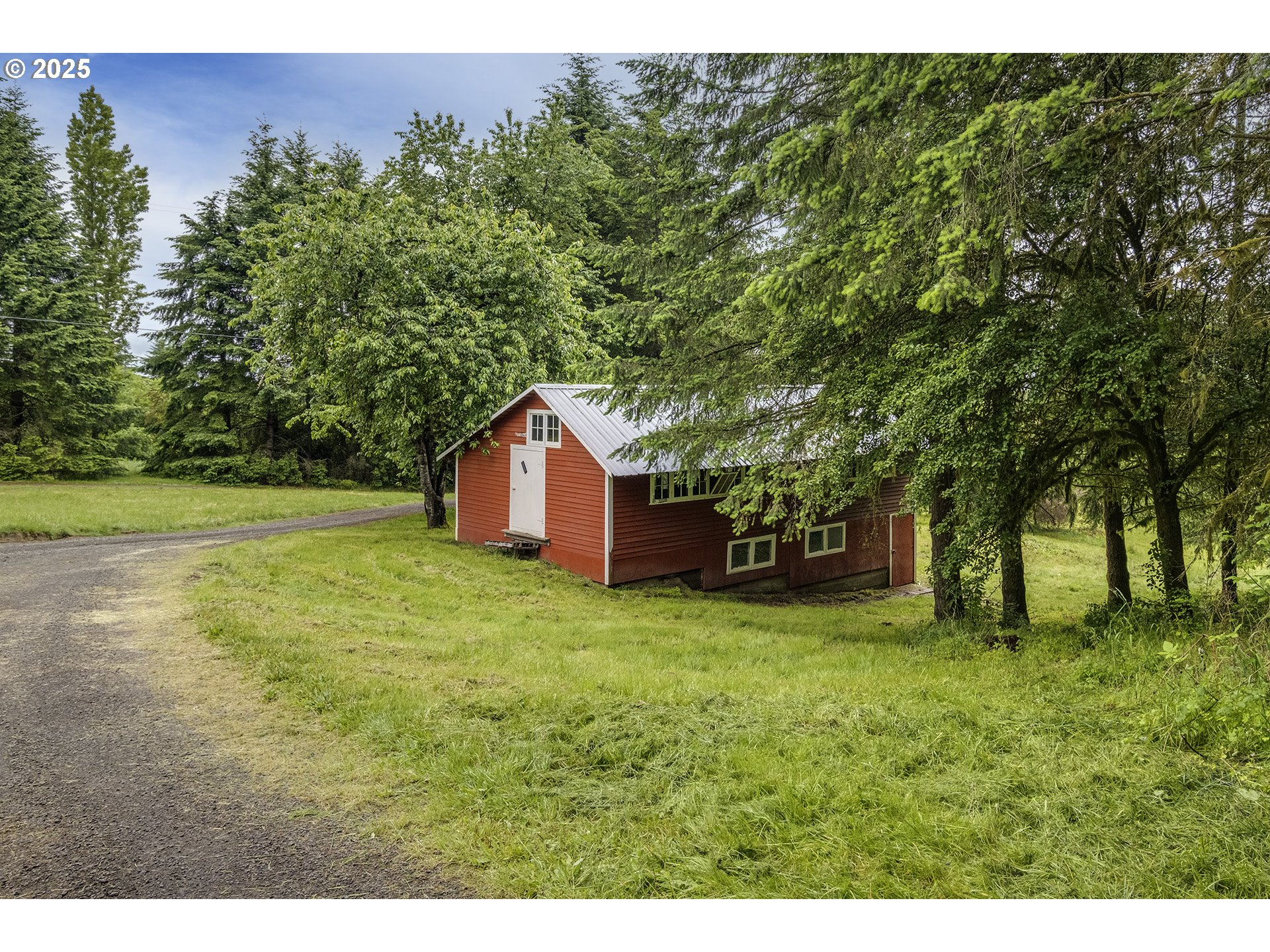21445 Southwest Ornduff Road Hillsboro, OR 97123 - Photo 29 of 35 Gallery Image 29