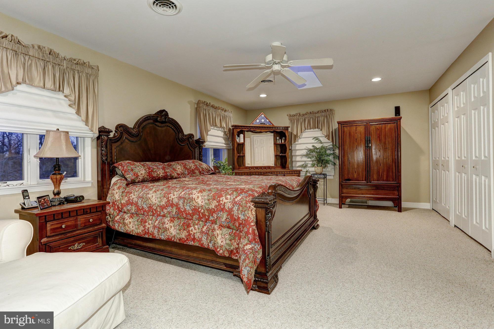 6412 Sherwood Road Baltimore, MD 21239 - Photo 21 of 30 Huge master bedroom