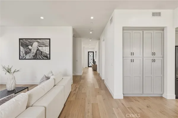 $2,395,000 | 2501 Curtis Avenue, Redondo Beach, CA 90278