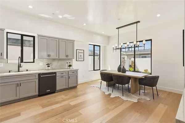 $2,395,000 | 2501 Curtis Avenue, Redondo Beach, CA 90278