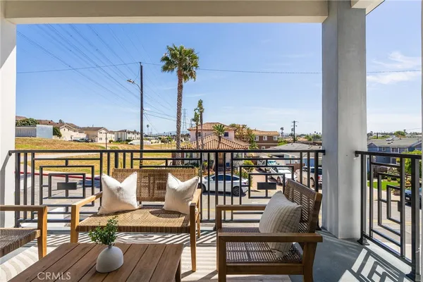 $2,395,000 | 2501 Curtis Avenue, Redondo Beach, CA 90278
