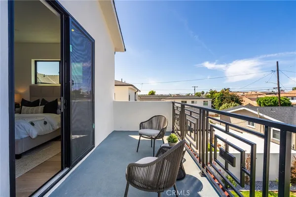$2,395,000 | 2501 Curtis Avenue, Redondo Beach, CA 90278