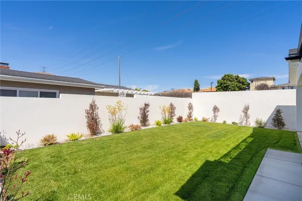 $2,395,000 | 2501 Curtis Avenue, Redondo Beach, CA 90278