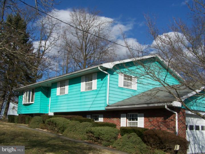 1034 Hosensack Road Palm, PA 18070 - Photo 2 of 22 Gallery Image 2