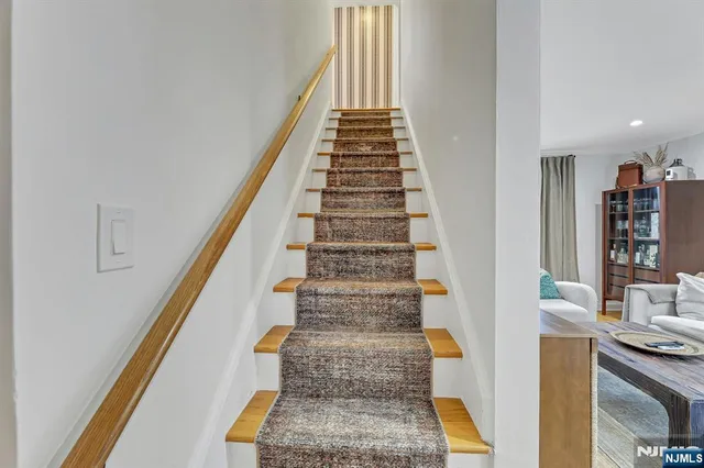 $699,000 | 19 Pine Street, Closter, NJ 07624