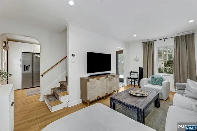 $699,000 | 19 Pine Street, Closter, NJ 07624