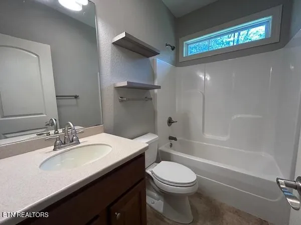 $2,100 | 450 Beachwood Drive, Crossville, TN 38558