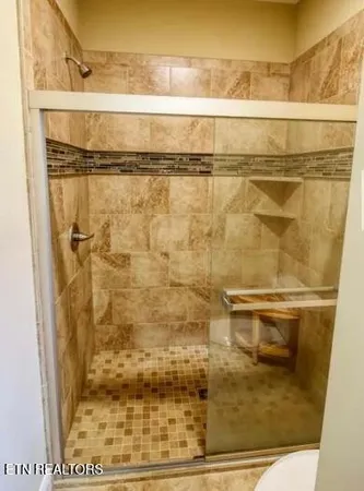 $2,100 | 450 Beachwood Drive, Crossville, TN 38558
