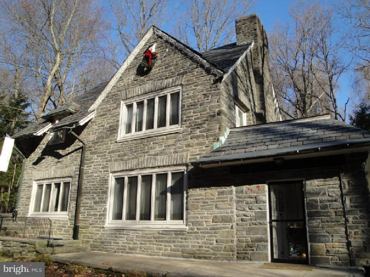 890 Wises Mill Road Philadelphia, PA 19128 - Photo 2 of 12 Gallery Image 2