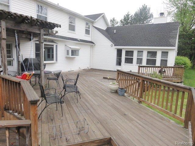 8700 Napier Road Northville, MI 48168 - Photo 15 of 20 deck