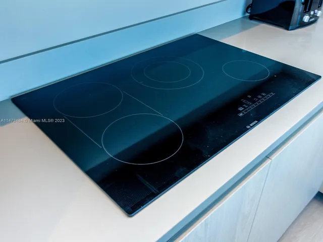 $9,500 | 4010 South Ocean Drive, Unit 1404, Hollywood, FL 33019