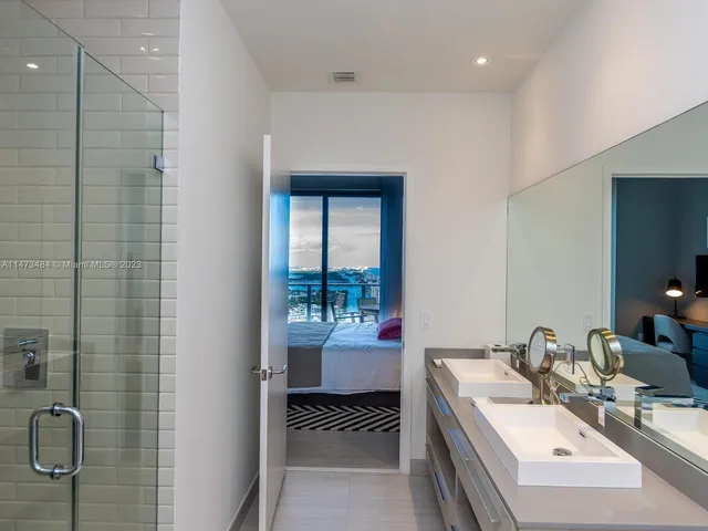 $9,500 | 4010 South Ocean Drive, Unit 1404, Hollywood, FL 33019