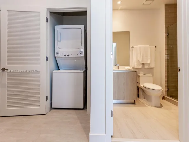 $9,500 | 4010 South Ocean Drive, Unit 1404, Hollywood, FL 33019