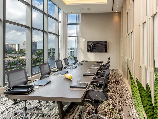 $9,500 | 4010 South Ocean Drive, Unit 1404, Hollywood, FL 33019