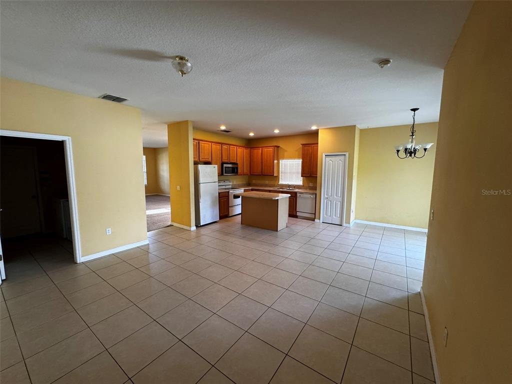 1111 Hacienda Circle Kissimmee, FL 34741 - Photo 6 of 13