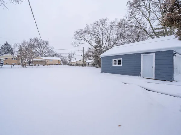 $489,900 | 8425 West Carol Street, Niles, IL 60714