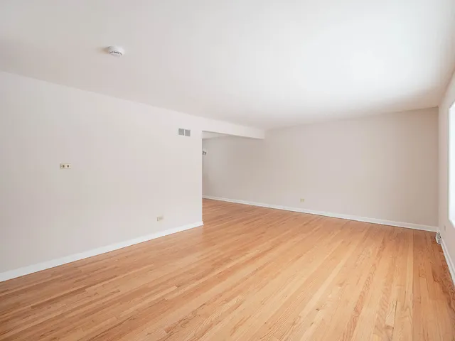 $514,900 | 8425 West Carol Street, Niles, IL 60714