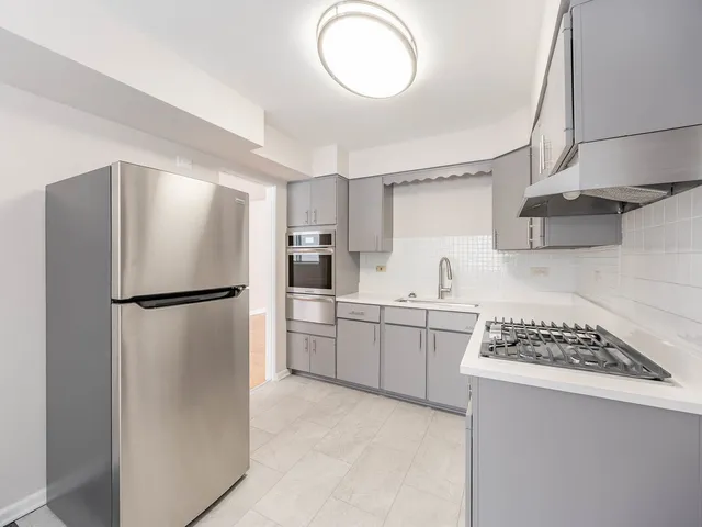 $514,900 | 8425 West Carol Street, Niles, IL 60714