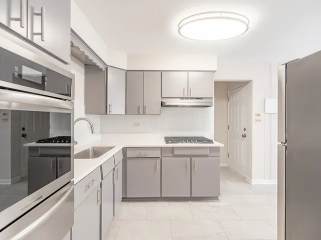 $514,900 | 8425 West Carol Street, Niles, IL 60714