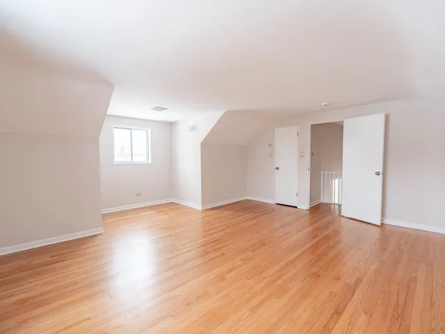 $514,900 | 8425 West Carol Street, Niles, IL 60714