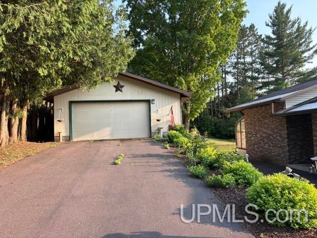 E8183 Alice Street Ramsay, MI 49959 - Photo 3 of 38 Gallery Image 3