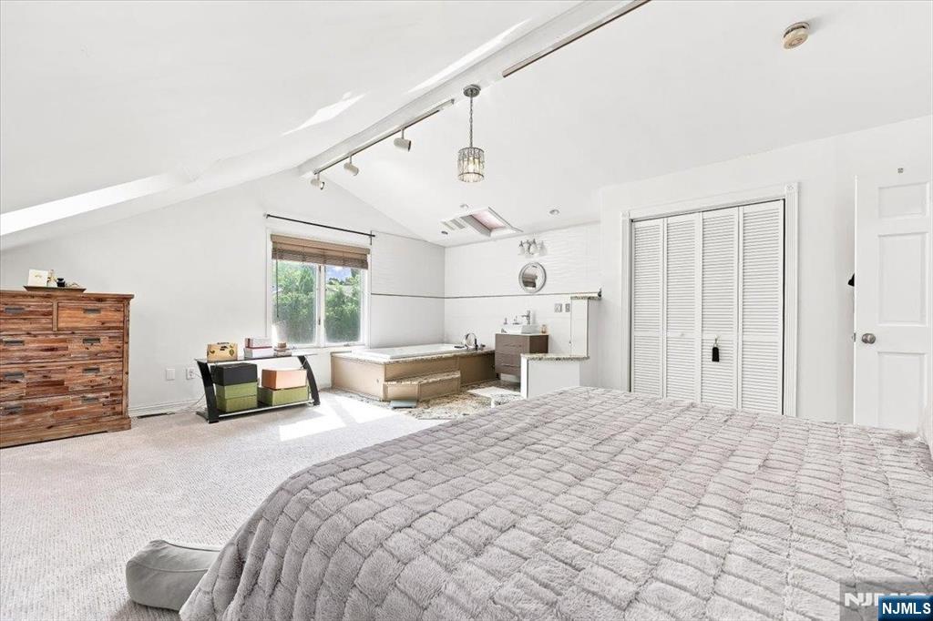 19 Hillside Road Manalapan, NJ 07726 - Photo 17 of 43 Gallery Image 17
