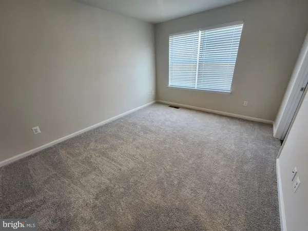 $2,050 | 1264 Red Clover Lane, Ranson, WV 25438