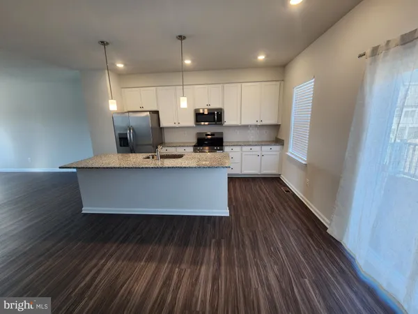 $2,050 | 1264 Red Clover Lane, Ranson, WV 25438