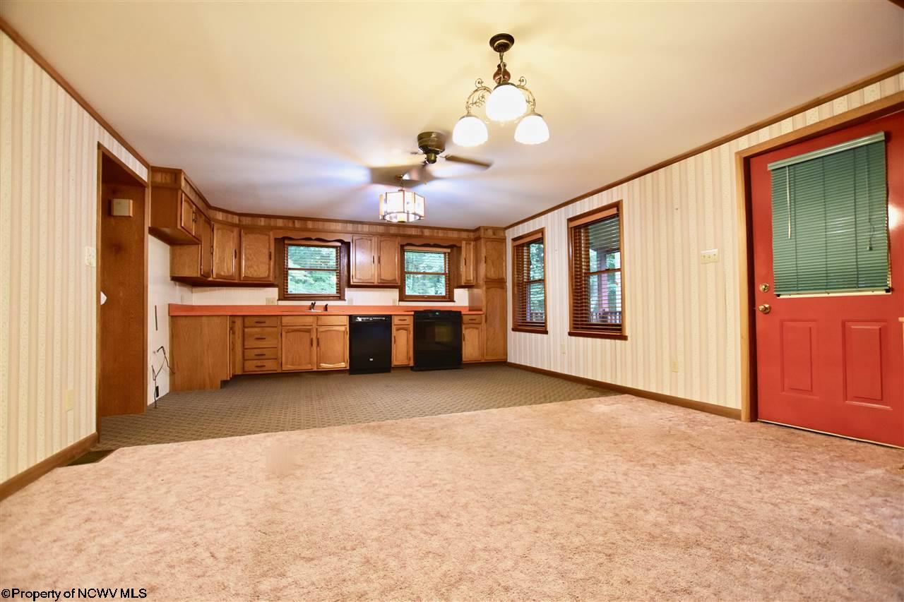 326 Clemans Road Flemington, WV 26347 - Photo 8 of 17 Gallery Image 8