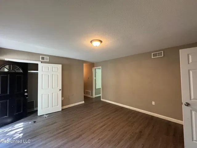 $64,900 | 2971 Kentwood Drive, Jackson, MS 39212