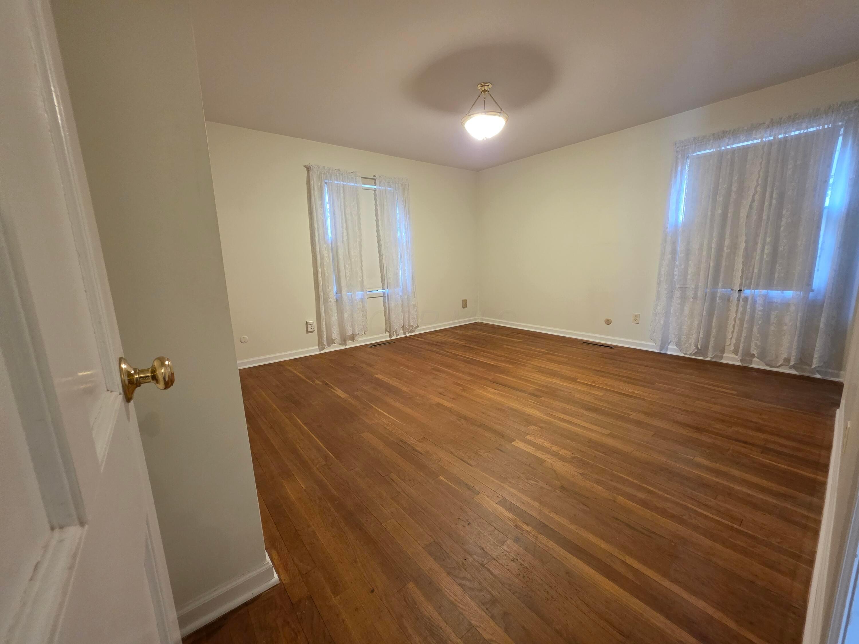 5910 Rock Hill Road Columbus, OH 43213 - Photo 6 of 18