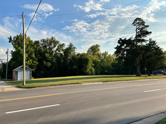 $25,000 | 301 East River Street, Eureka, KS 67045