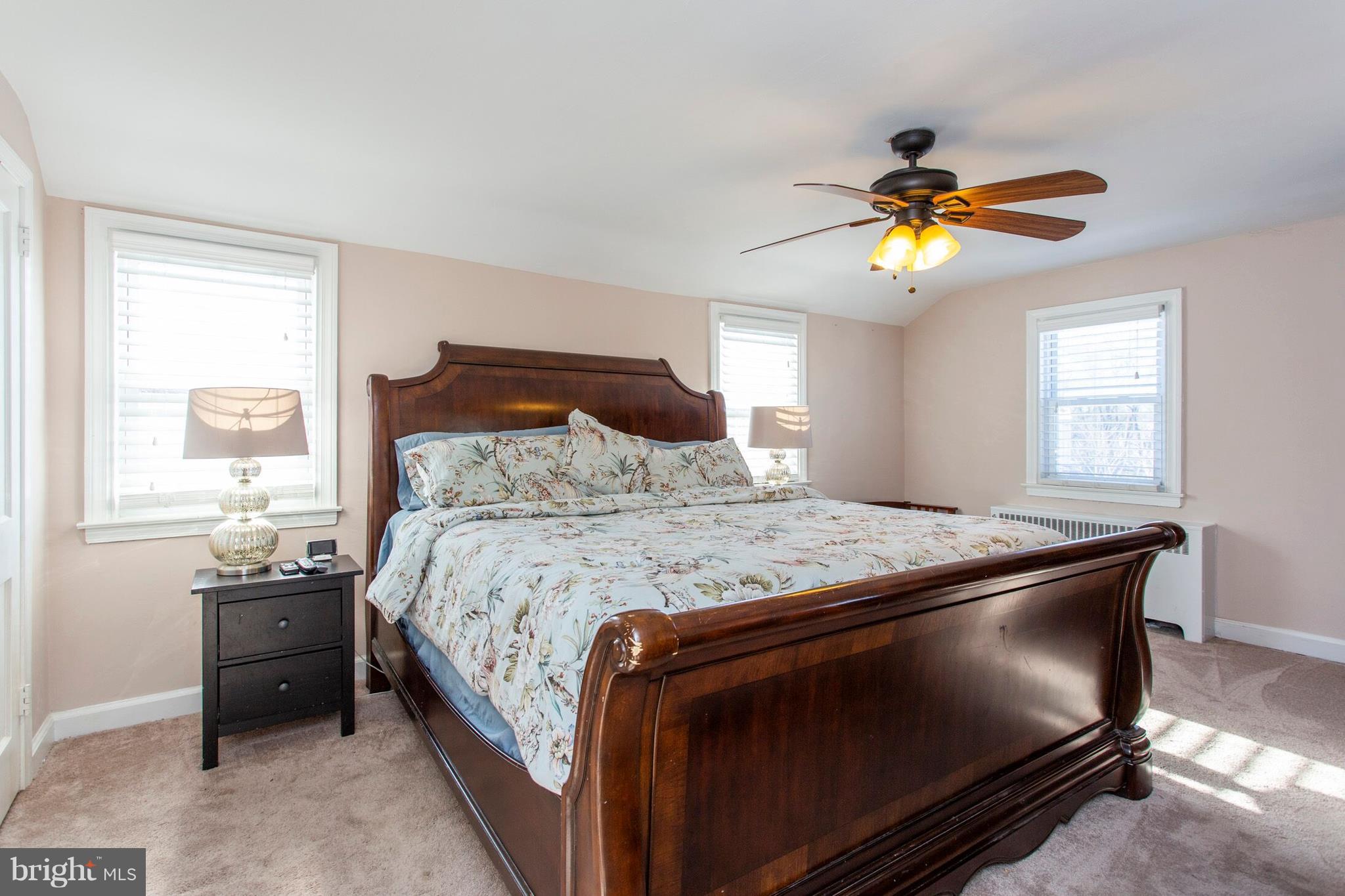 191 Treaty Road Drexel Hill, PA 19026 - Photo 13 of 34 Master Bedroom