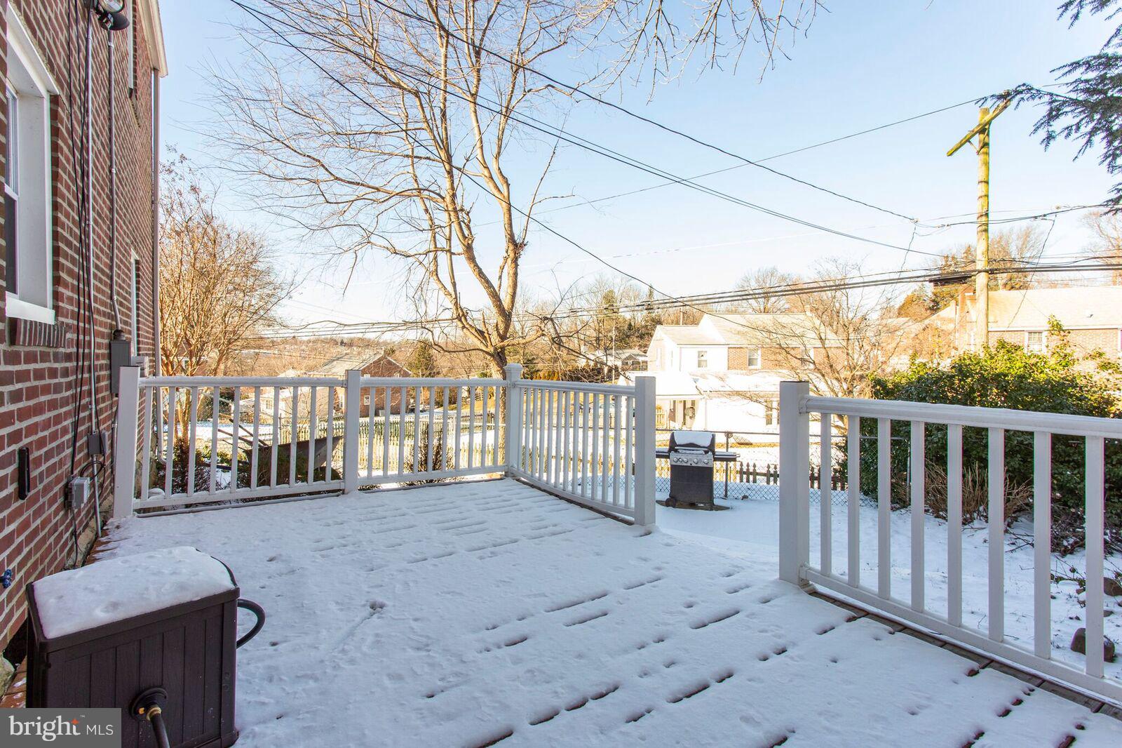 191 Treaty Road Drexel Hill, PA 19026 - Photo 30 of 34 New Deck