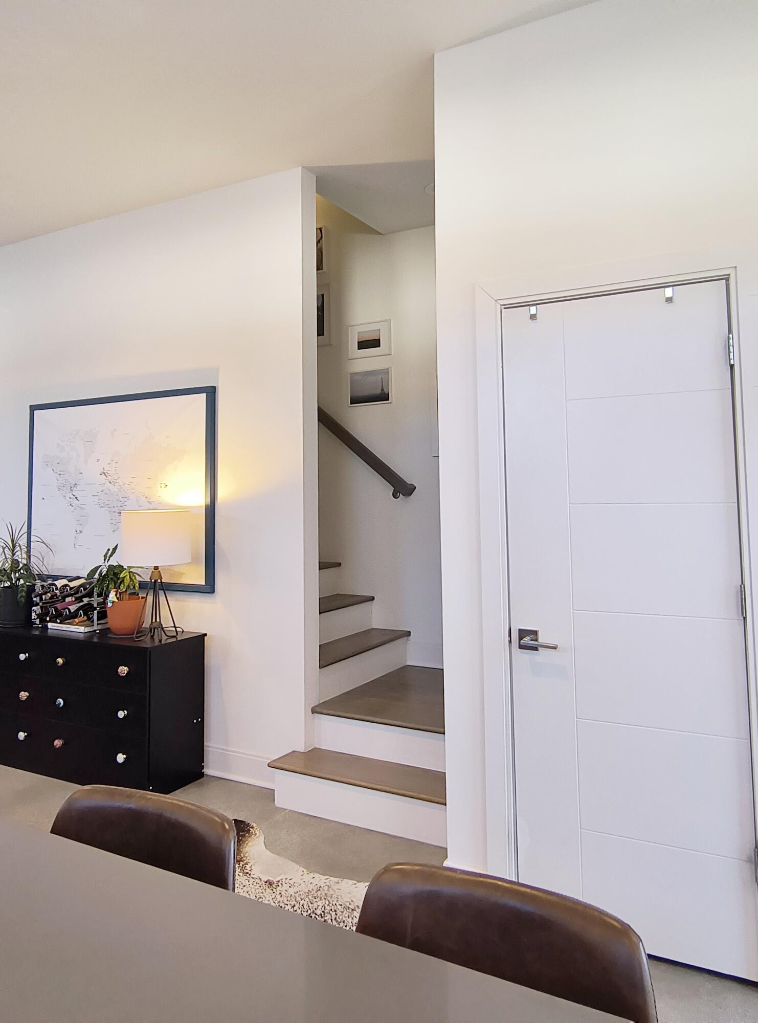 18 East 16th Street Chattanooga, TN 37408 - Photo 26 of 97 Let's go Upstairs