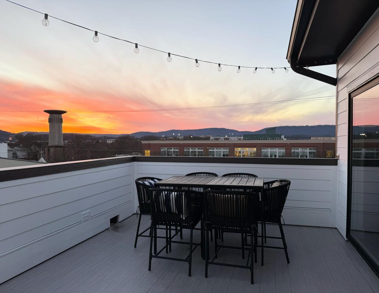 18 East 16th Street Chattanooga, TN 37408 - Photo 8 of 97 Mountain Sunsets EVERY Night !