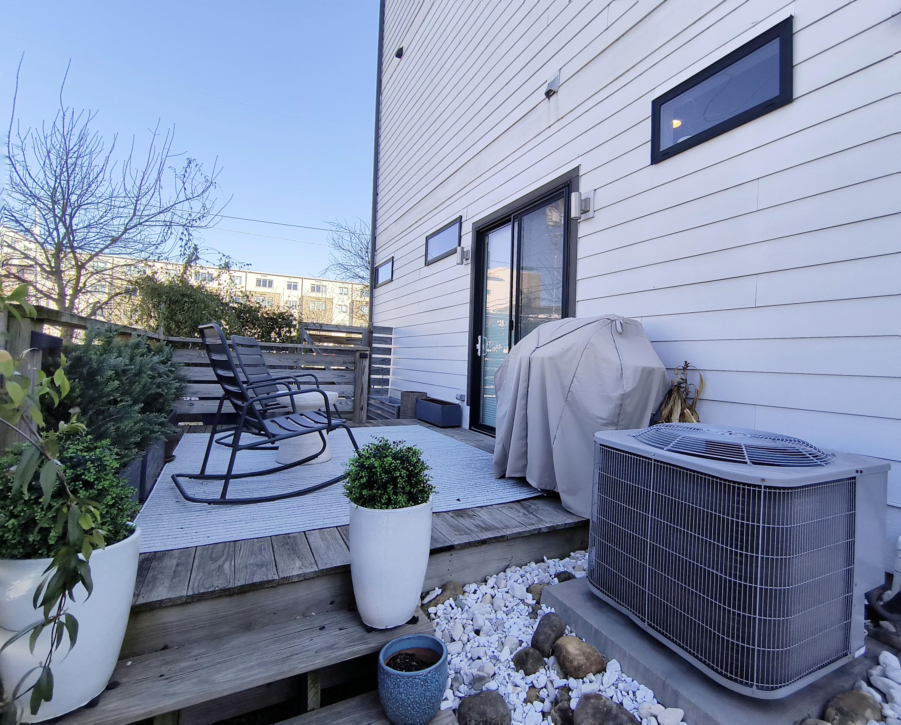 18 East 16th Street Chattanooga, TN 37408 - Photo 83 of 94 Side Deck