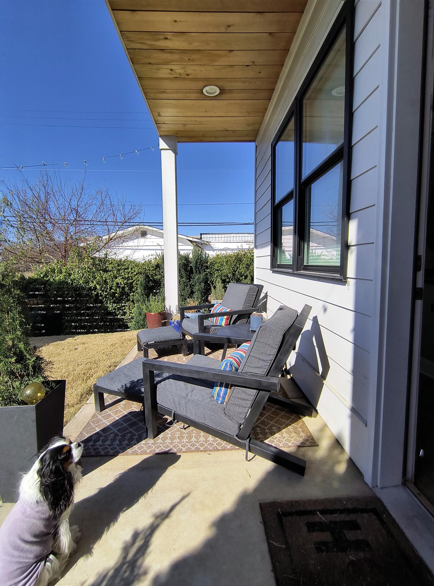 18 East 16th Street Chattanooga, TN 37408 - Photo 83 of 97 Covered Sitting area