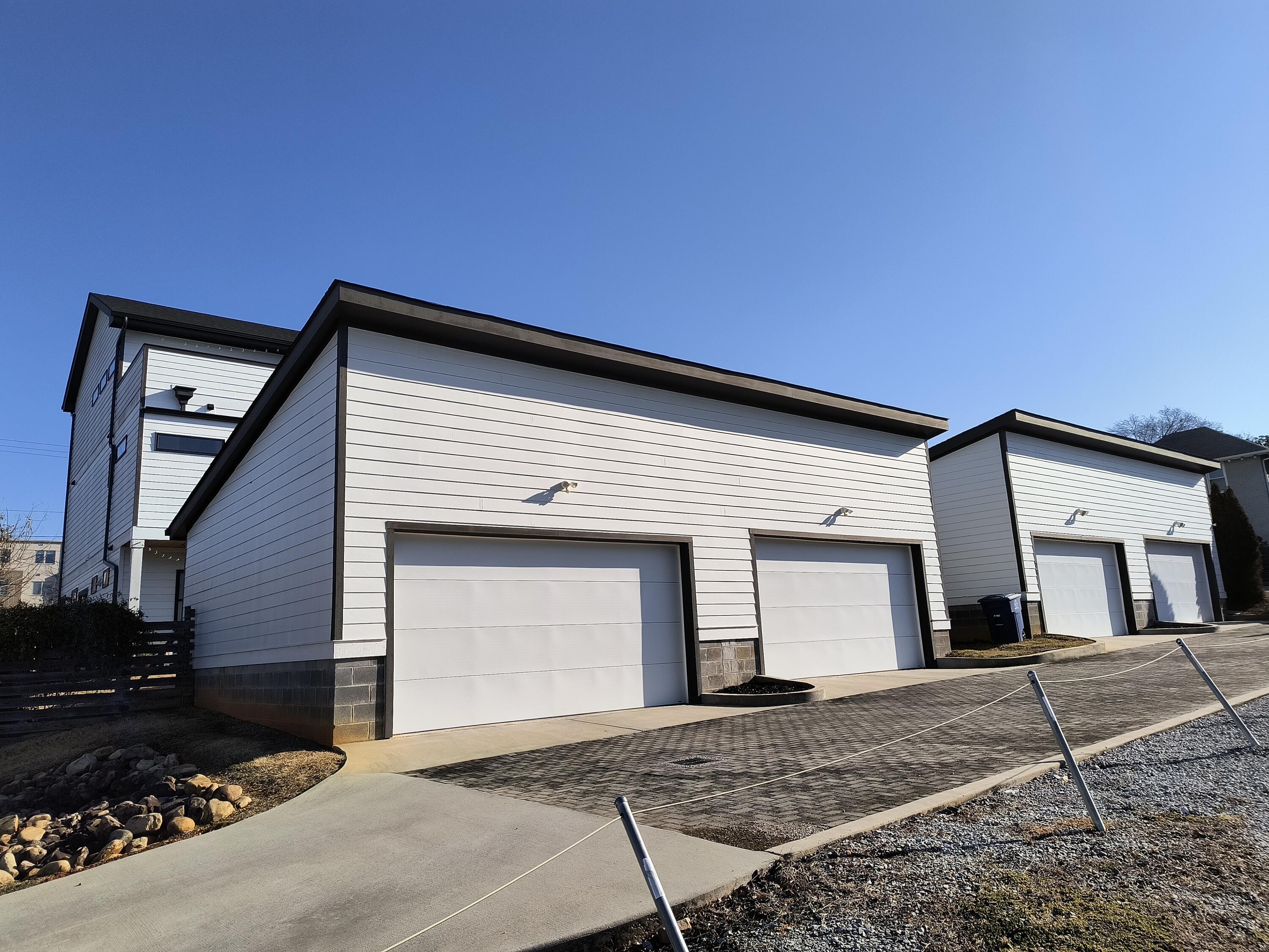 18 East 16th Street Chattanooga, TN 37408 - Photo 88 of 94 Private Garage Parking