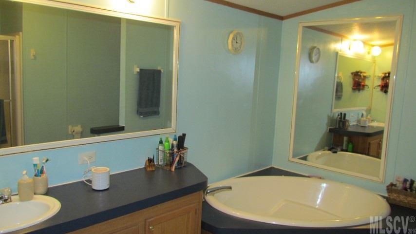 320 Wellman Road Hiddenite, NC 28636 - Photo 5 of 25 Gallery Image 5